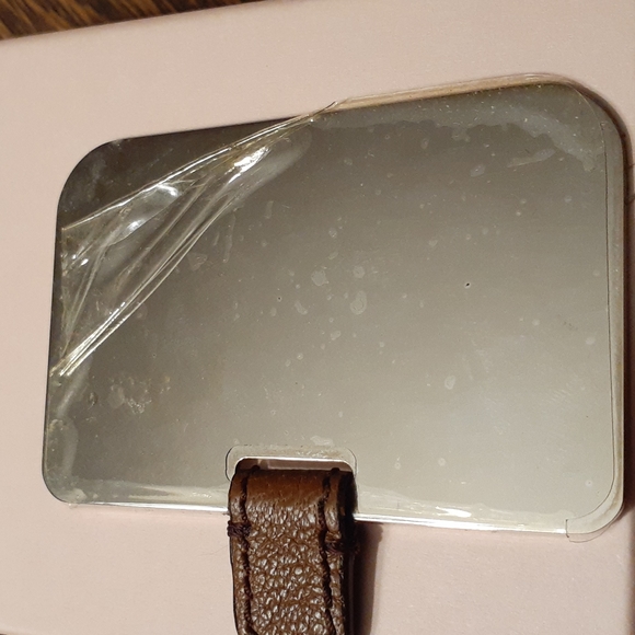 BURBERRY MIRROR/ LEATHER CASE NWT KEY RING RARE - Picture 6 of 7